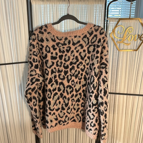Wonderly Curvy NWT Pullover Animal Print Sweater size XL in excellent condition - Picture 5 of 6